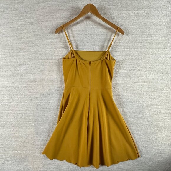 Soprano womens SZ M Yellow Scalloped Hem Spaghetti Strap Mini Dress feminine - Picture 3 of 12